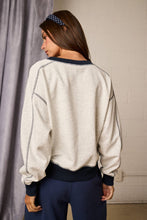 Load image into Gallery viewer, Contrast Stitch Sweatshirt - White