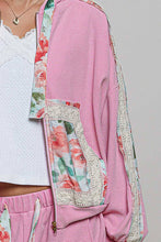 Load image into Gallery viewer, Double Gauze Front Pocket Printed Thermal Hooded Jacket