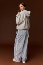 Load image into Gallery viewer, ATHLETIC STRIPED ELASTIC PANTS W/ BOWS - Charcoal