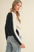Load image into Gallery viewer, &amp;MERCI - WHIP STITCH TWO-TONE SWEATER MSW11155
