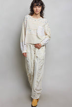 Load image into Gallery viewer, Long Sleeve Round Neck Floral Stripe Stitch Knit Top