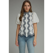 Load image into Gallery viewer, STYLE USA - Solid short puff sleeve top