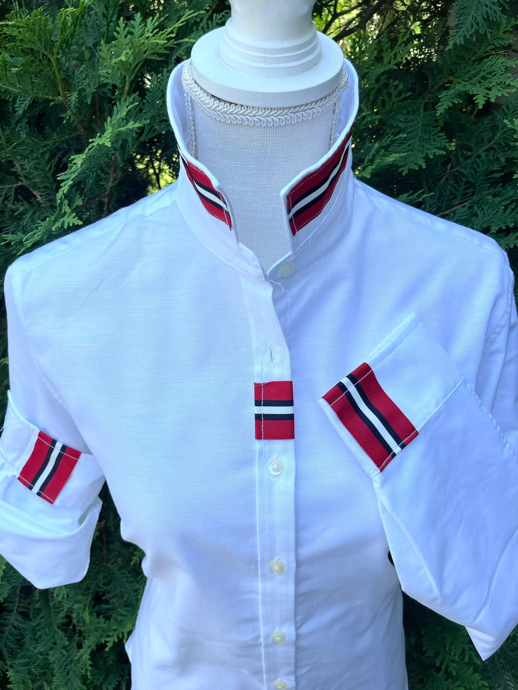 Pearly Vine - Casie 2 - White Ox w/Red, White & Black  Stripe Ribbon