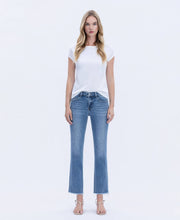 Load image into Gallery viewer, VERVET by FLYING MONKEY - MID RISE MEDIUM WASH RAW HEM CROP STRAIGHT JEANS V2750N
