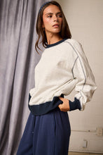 Load image into Gallery viewer, Contrast Stitch Sweatshirt - White
