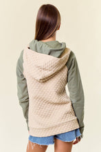 Load image into Gallery viewer, Quilted Knit Layer Hood Sweatshirt W/ Thumb hole