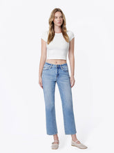 Load image into Gallery viewer, Flying Monkey - Mid Rise Medium Light Wash Crop Straight Jeans F9175