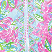 Load image into Gallery viewer, Lilly Pulitzer - XL Market Shopper, Totally Blossom