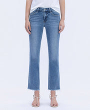 Load image into Gallery viewer, VERVET by FLYING MONKEY - MID RISE MEDIUM WASH RAW HEM CROP STRAIGHT JEANS V2750N