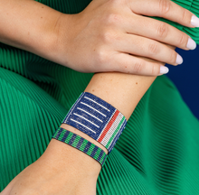 Load image into Gallery viewer, Alex Vertical Stripes Beaded Stretch Bracelet