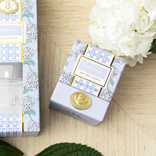 Load image into Gallery viewer, Hydrangea 5.6oz Soy Wax Candle