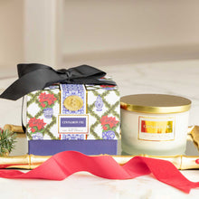 Load image into Gallery viewer, 8 Oak Lane - Cinnamon Fig 3-Wick Soy Candle in Printed Gift Box