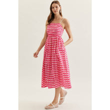 Load image into Gallery viewer, Checked sleeveless midi dress