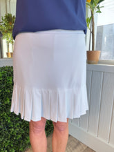 Load image into Gallery viewer, Lulu B Flounce Skort - White