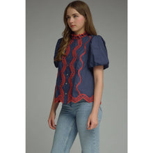 Load image into Gallery viewer, STYLE USA - Solid short puff sleeve top