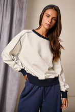 Load image into Gallery viewer, Contrast Stitch Sweatshirt - White