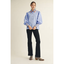 Load image into Gallery viewer, STYLE USA - Embroidery Accent Shirt