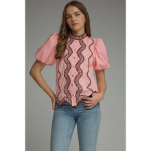 Load image into Gallery viewer, STYLE USA - Solid short puff sleeve top