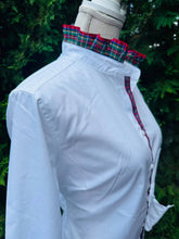 Load image into Gallery viewer, Pearly Vine - Kate HolidayRuffled Ribbon Collar - White w Red Plaid Ribbon