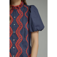 Load image into Gallery viewer, STYLE USA - Solid short puff sleeve top