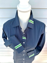 Load image into Gallery viewer, Pearly Vine - Sweet Caroline 3/4 Sleeve - Nvy w/Nvy, Wh &amp; Grn Stripe Rib