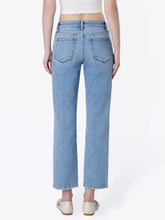 Load image into Gallery viewer, Flying Monkey - Mid Rise Medium Light Wash Crop Straight Jeans F9175