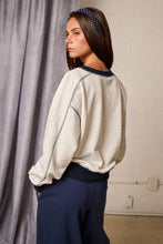 Load image into Gallery viewer, Contrast Stitch Sweatshirt - White