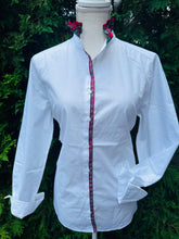 Load image into Gallery viewer, Pearly Vine - Kate HolidayRuffled Ribbon Collar - White w Red Plaid Ribbon