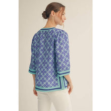 Load image into Gallery viewer, Medallion Pattern Top