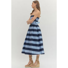 Load image into Gallery viewer, Striped strapless midi dress
