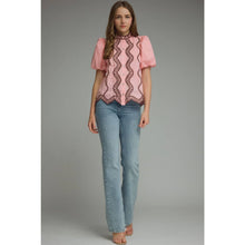 Load image into Gallery viewer, STYLE USA - Solid short puff sleeve top