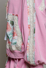 Load image into Gallery viewer, Double Gauze Front Pocket Printed Thermal Hooded Jacket